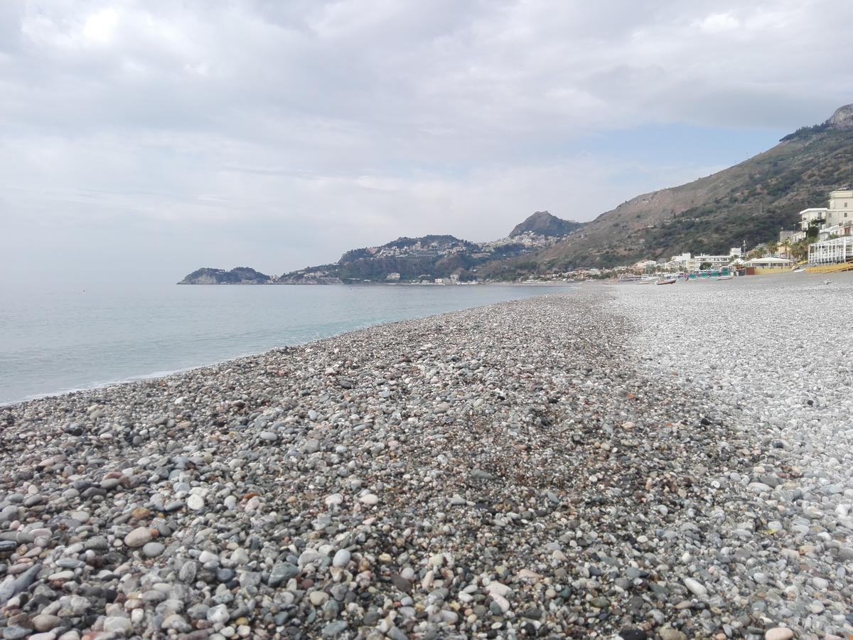 勒托阳尼La Nave Sul Mare Di Taormina住宿加早餐旅馆 外观 照片